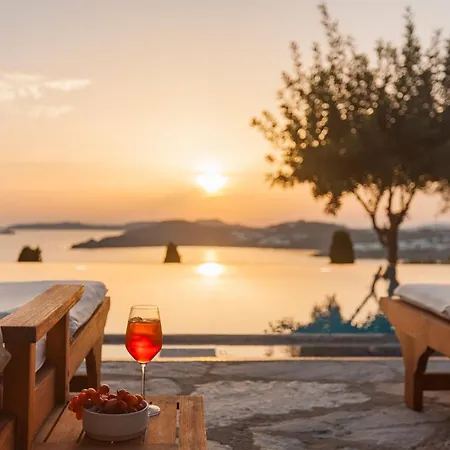 빌라 Excellent Mykonos Beta 5 Bedrooms Stunning Sea Views 프사로우